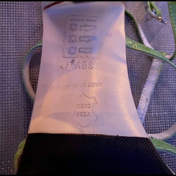 Karine Arabian Paris strappy pistachio Sandals 9/5 - Picture 8 of 9